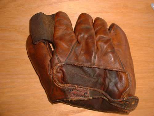 Paul Waner Rawlings G110 Back